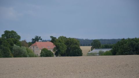 Blick auf das Gutshaus in Wolkwitz